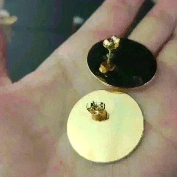 Vintage Avon 1980s earrings Gold-toned with white - Picture 10 of 12